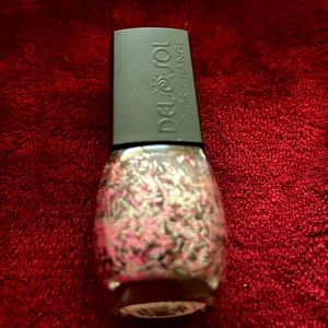 1 brand new nail polishes from DELSOL